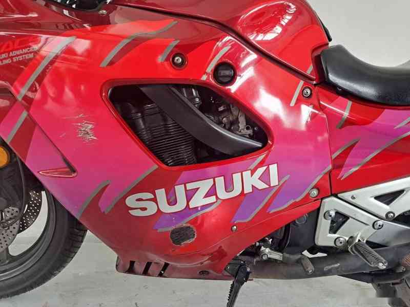 Suzuki GSX 750F - foto 7