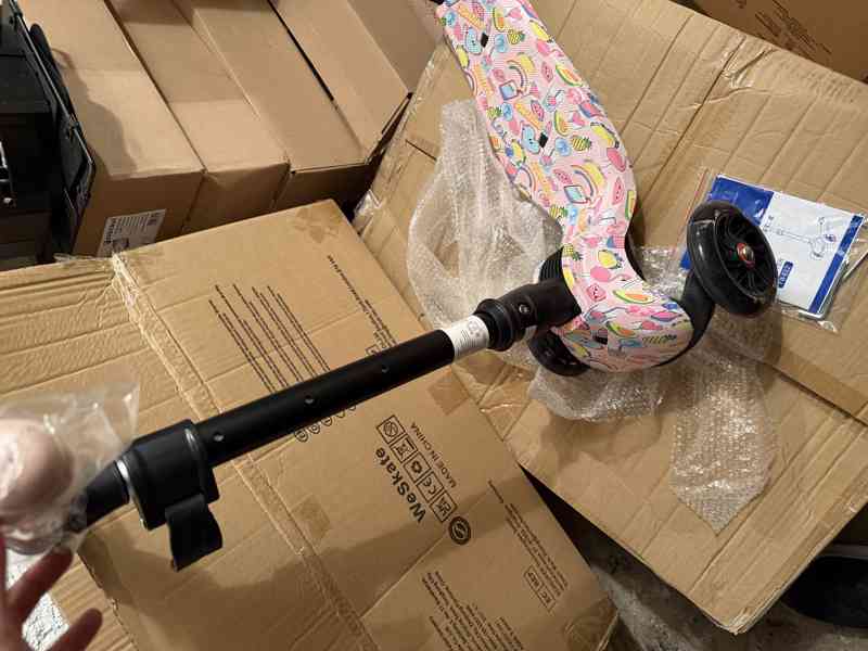 NOVÁ Dětská tříkolová koloběžka – svítící barevné kolečka - foto 6