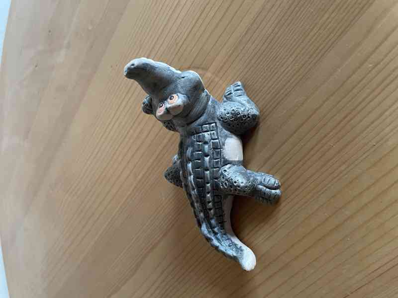 Dekorativní figurka krokodýla – 100 Kč - foto 2