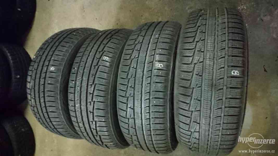 Zimní pneumatiky 225/55 R17 Nokian 8mm - foto 1