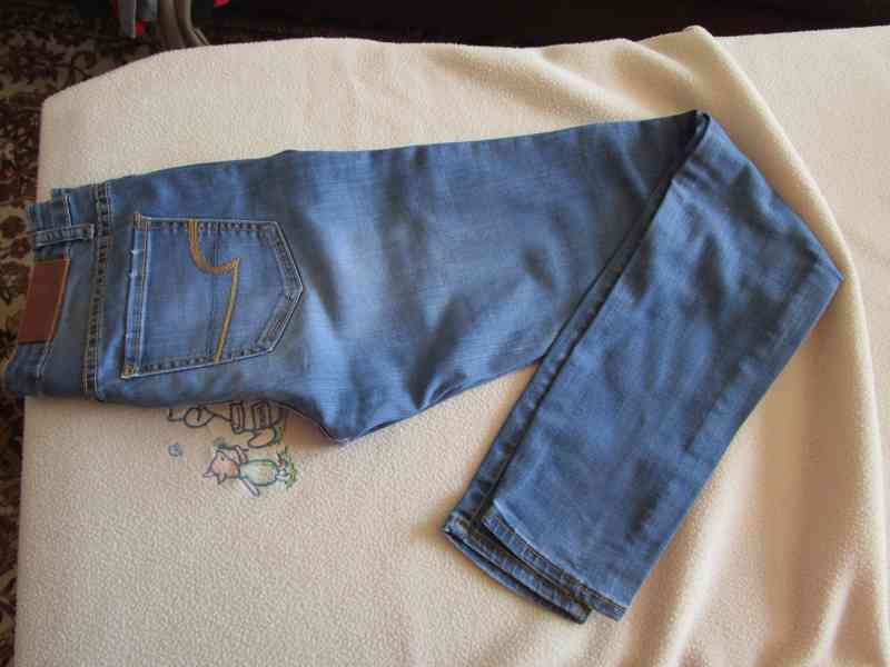 Pěkné modré elast. rifle zn. Amisu, vel. S, pas 72-76 cm - foto 3