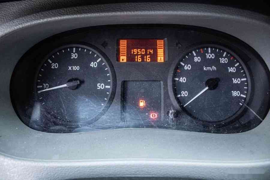 Renault Master Skriňa 2.5 dCi 120/18 - foto 12