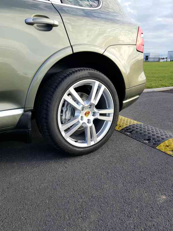 Porsche Cayenne S 4.8  - foto 25