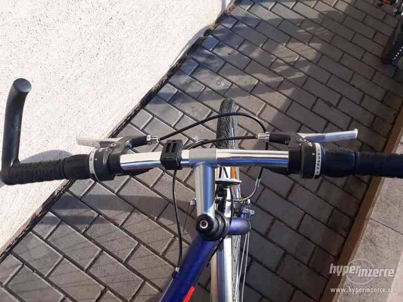 Trekingové kolo Merida Cross 8500 - foto 4