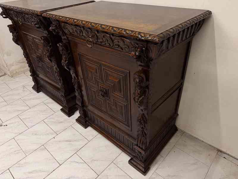 Starožitné skříně Mechelen - foto 3