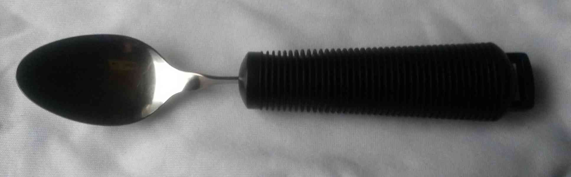 Prodám příbor ergonomický pro postiženou osobu - foto 2