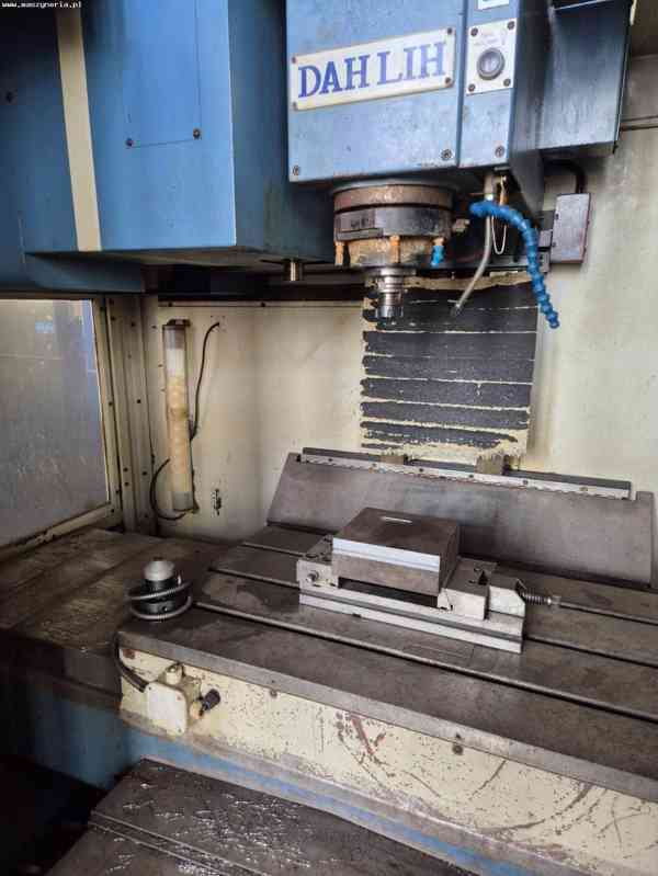 CNC vertikální obráběcí centrum DAHLIH MCV 720 - foto 3