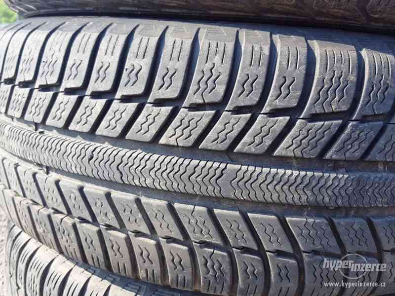 Zimní Alu Mercedes B, Bridgestone a Michelin 205/55R16, 8mm - foto 8