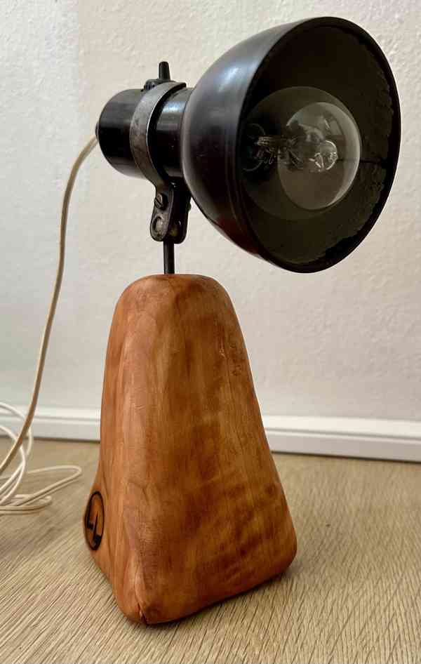 UPCYCLING el lampa AUTORSKÝ ORIGINÁL BAKELIT DŘEVO - foto 2
