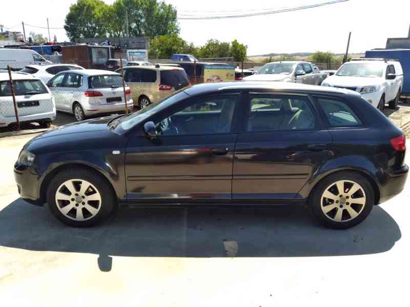 AUDI A3 SPORTBACK 2.0 TDI AC - foto 4