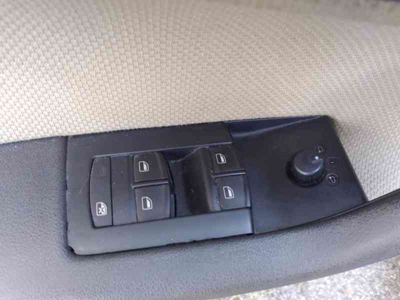 AUDI A3 SPORTBACK 2.0 TDI AC - foto 19