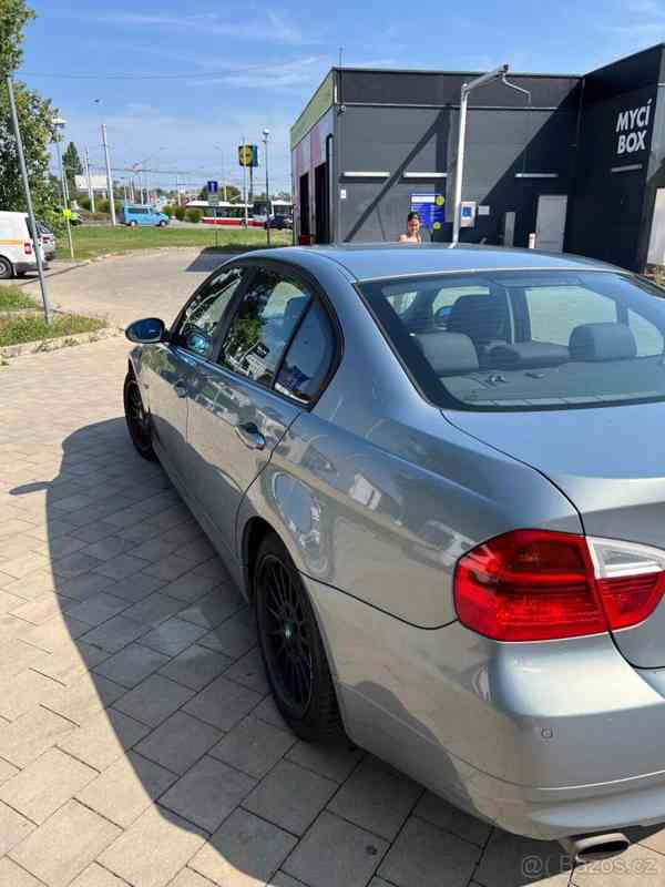 BMW Řada 3 318i E90 2008 - foto 5