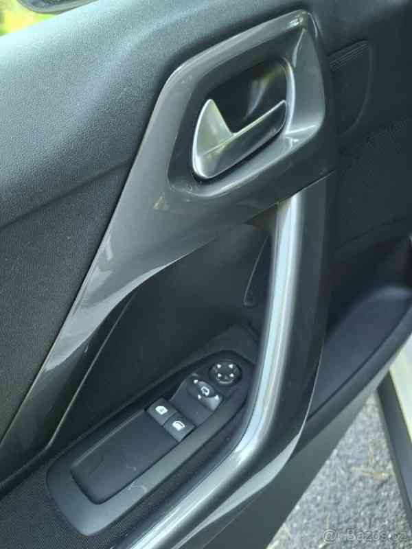 Peugeot 2008 75tkm, 1.majitel, tažné,benzin - foto 15