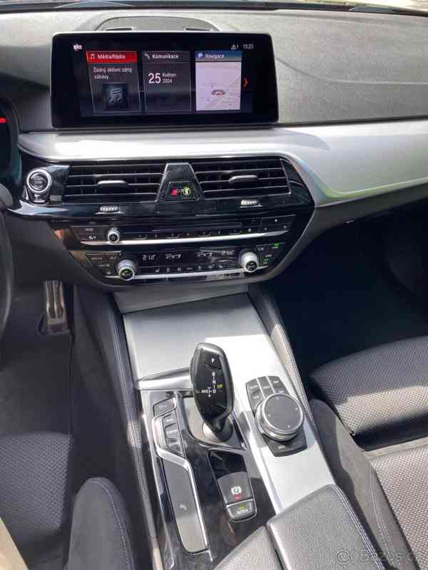 BMW 530d xDrive Touring, 195kW, 6/2019,M-Paket, odpočet DPH - foto 8