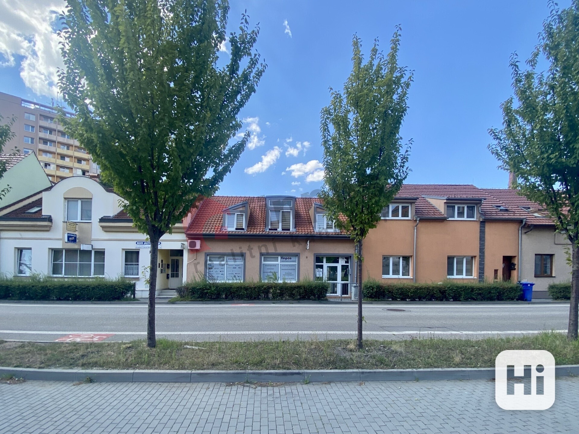Dvougenerační rodinný dům s obchodním prostorem v centru Břeclavi - foto 24