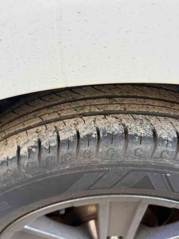 Hyundai H 1 2,5 - foto 4