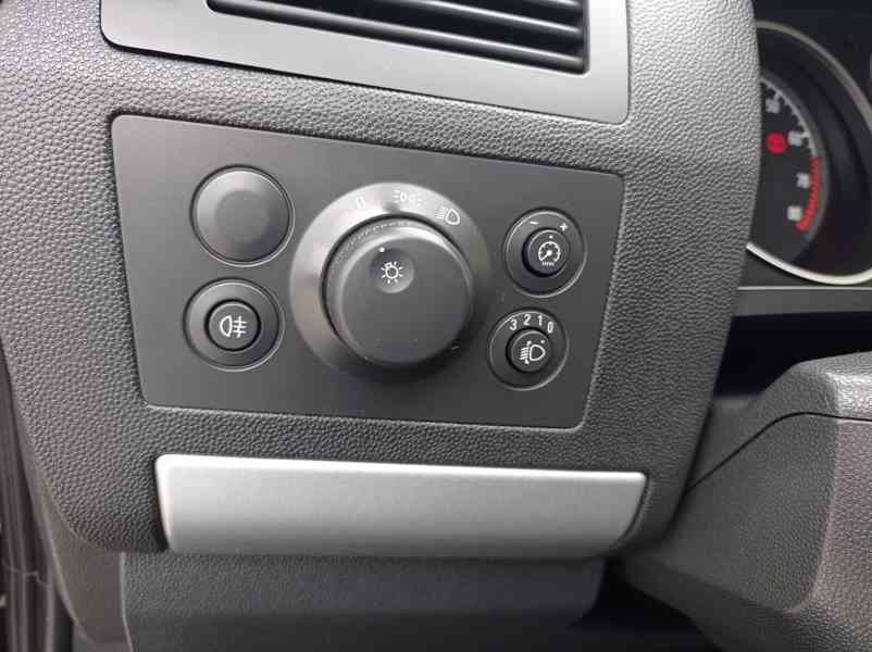 Opel Zafira 1.6i 7míst/118tisKm/Tažné  - foto 25