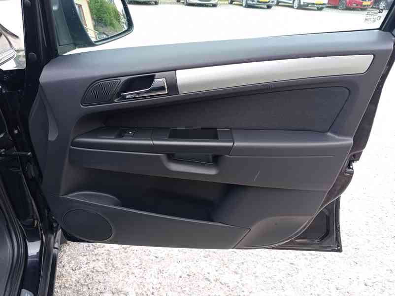Opel Zafira 1.6i 7míst/118tisKm/Tažné  - foto 21