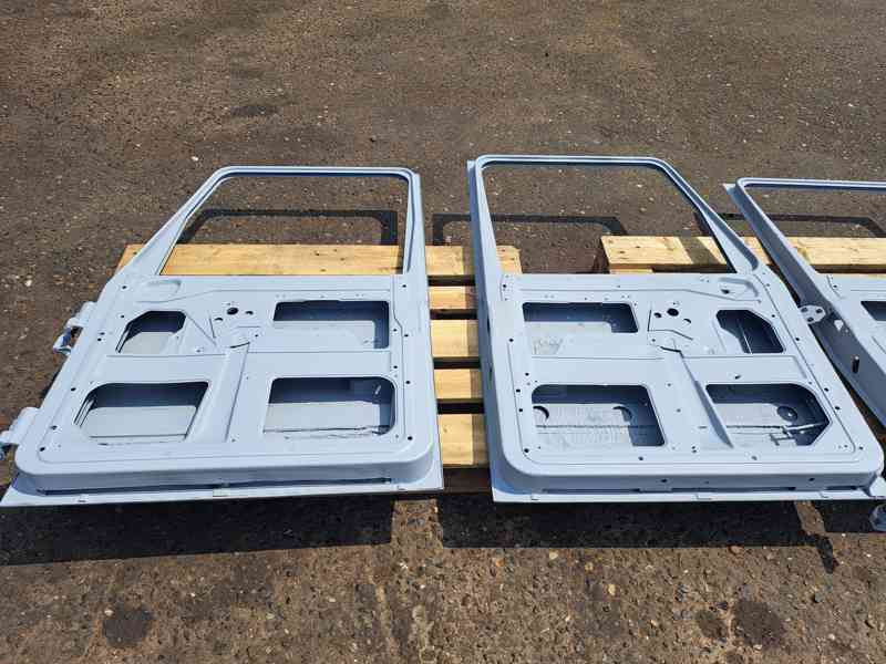  Dveře kabiny Tatra T 815 Terrno EURO 2, 3, 4 - originál - foto 5