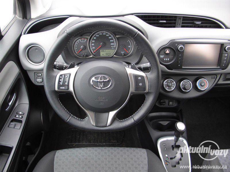 Toyota Yaris 1.3, benzín, r.v. 2014 - foto 8