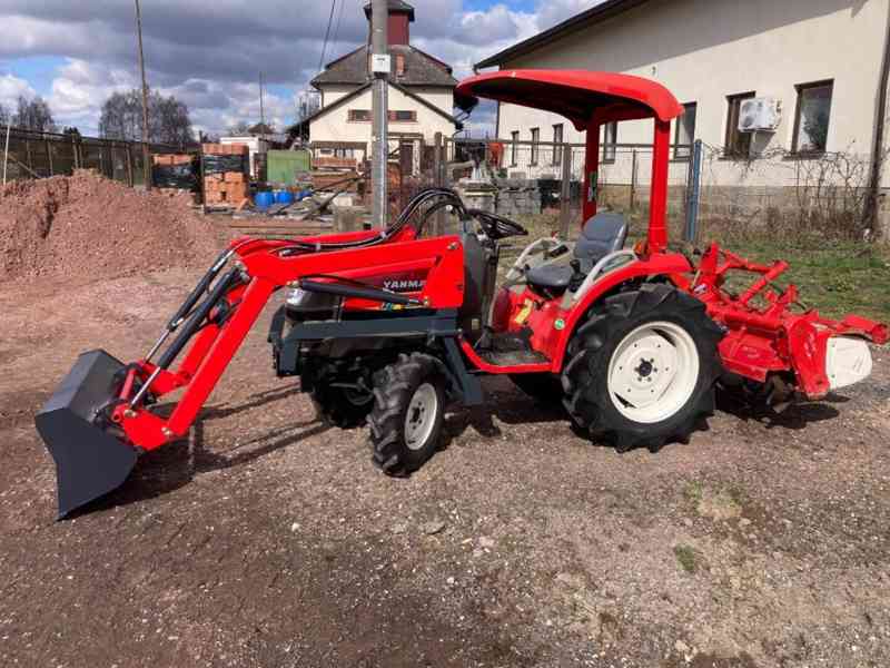 Yanmar AF 120 s čelním nakladačem - foto 10