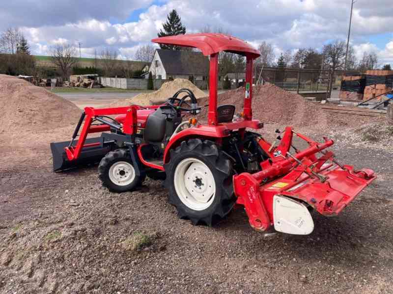 Yanmar AF 120 s čelním nakladačem - foto 6