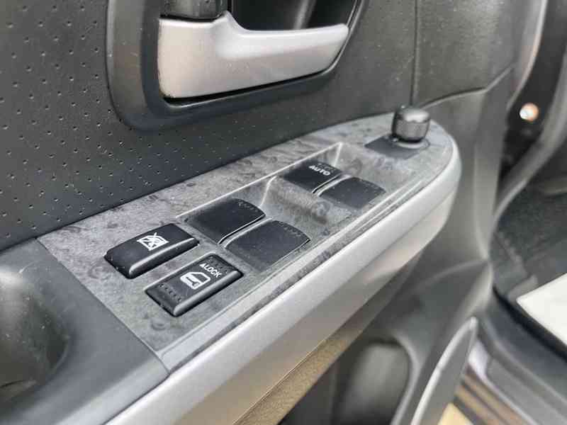 Suzuki Grand Vitara 2.4i Comfort 4x4 Aut. benzín 124kw - foto 14