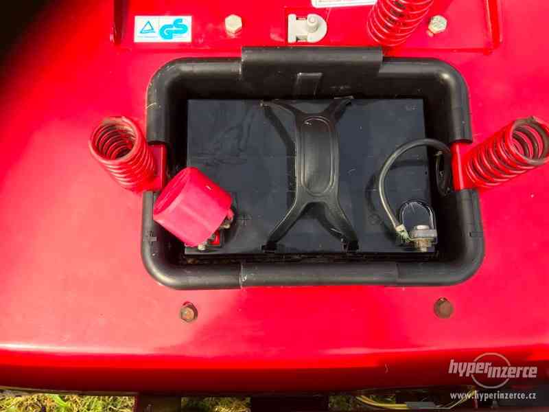 Zahradní traktor Murray 120/76 - foto 11