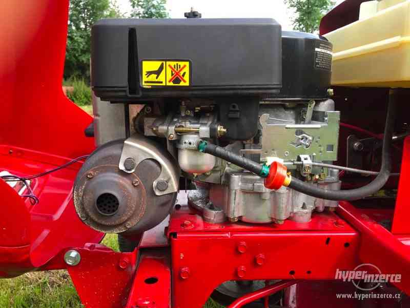 Zahradní traktor Murray 120/76 - foto 15