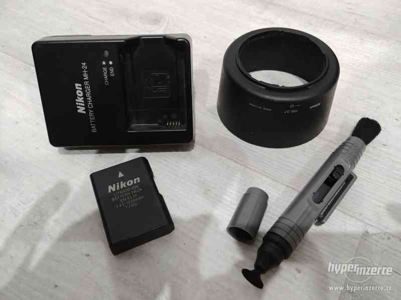 Nikon D3100 + kompletní fotografický set - foto 10