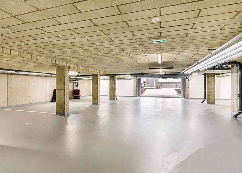 Prodám KRYTÉ GARÁŽOVÉ STÁNÍ ve Slavkově u Brna, Zelnice II.  - foto 3