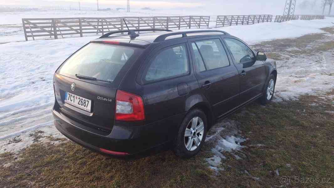 Škoda Octavia 1,6   II - foto 2