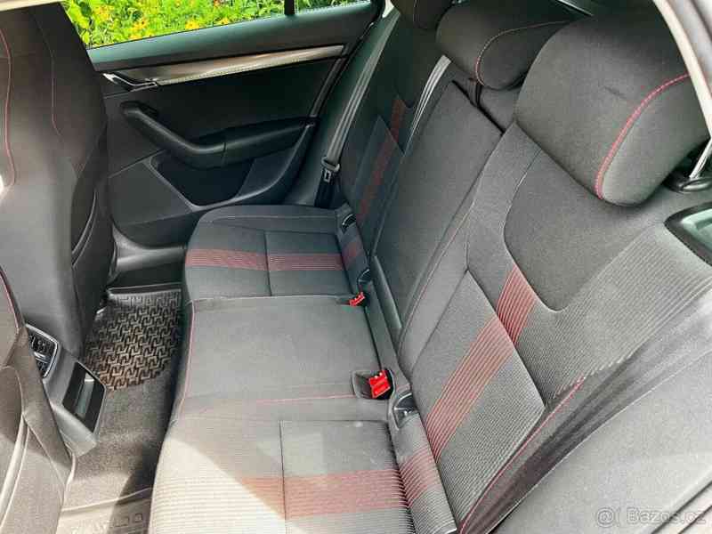 Škoda Octavia 2,0   TDI 110 Kw - foto 2