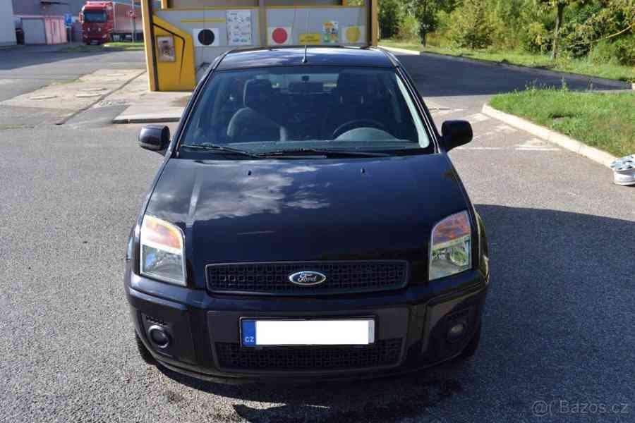 Ford Fusion 2,0   STK do 30. 4. 2026, prav. - foto 17