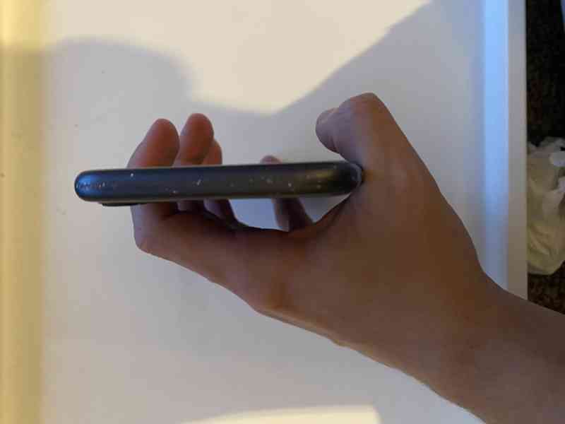 iPhone 11 128 GB - Dobrý stav - foto 5