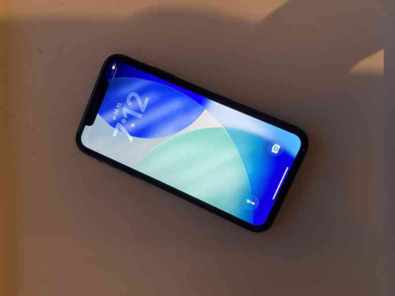 iPhone 11 128 GB - Dobrý stav - foto 7