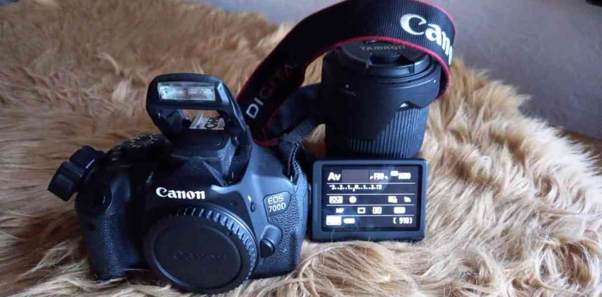 zrcadlovka -Canon EOS 700D