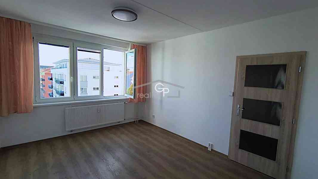 Pronájem bytu 1+1, ul. Dubenská, Č. Budějovice - foto 3