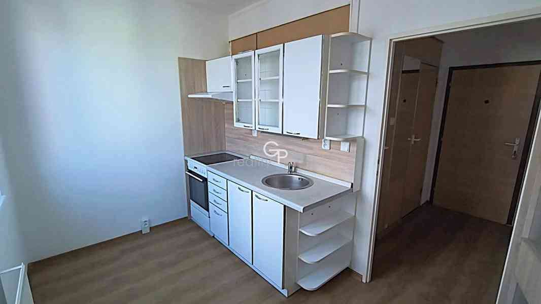 Pronájem bytu 1+1, ul. Dubenská, Č. Budějovice - foto 2