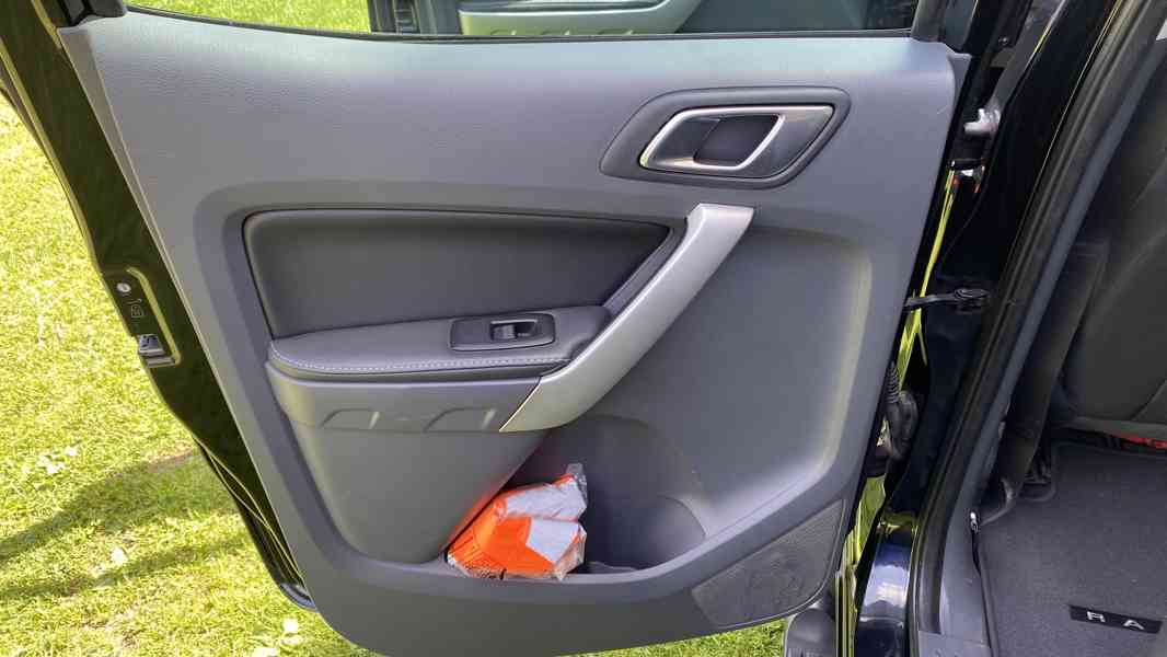 Ford Ranger 3.2 / manuál / 147kW / servis.kniha / 1.majitel  - foto 16