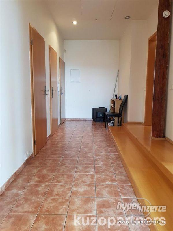 Krásný nezařízený byt 2+1, 92m2 + terasa 8m2, Praha 2 - Vinohrady, ul. Vozová (U Rajské Zahrady) - foto 11