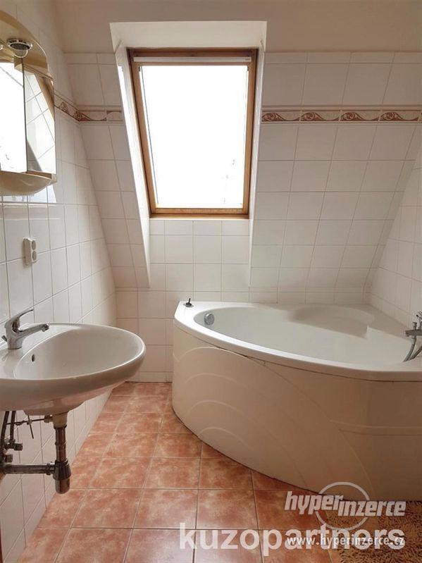 Krásný nezařízený byt 2+1, 92m2 + terasa 8m2, Praha 2 - Vinohrady, ul. Vozová (U Rajské Zahrady) - foto 15