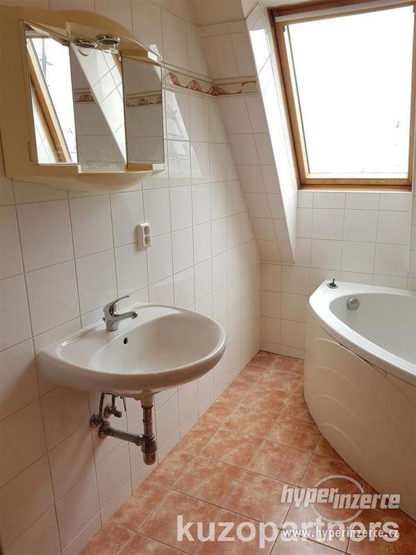Krásný nezařízený byt 2+1, 92m2 + terasa 8m2, Praha 2 - Vinohrady, ul. Vozová (U Rajské Zahrady) - foto 16