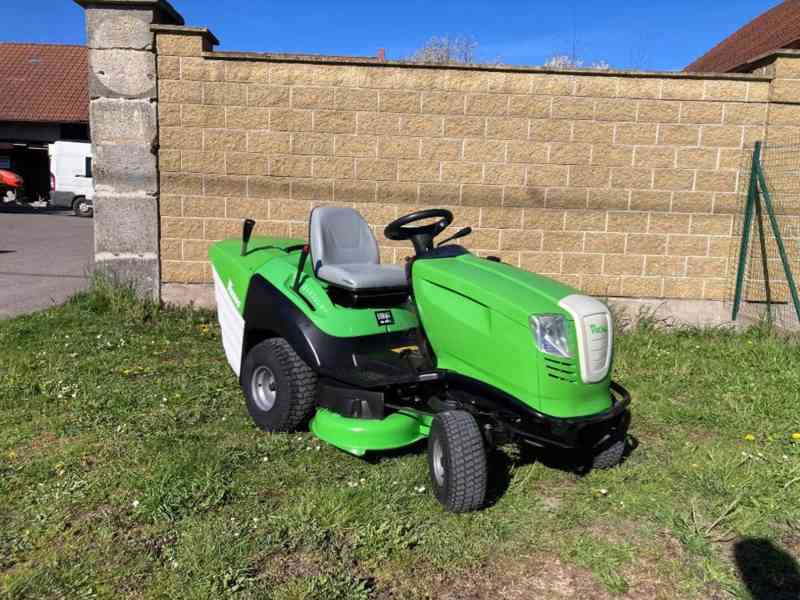 Zahradní traktor Stihl Viking - foto 3