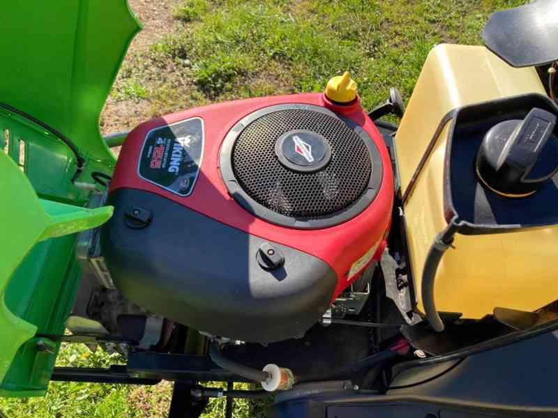 Zahradní traktor Stihl Viking - foto 8