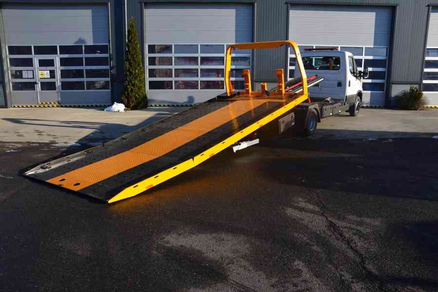 Iveco DAILY 70C18H P odtahovka - foto 2