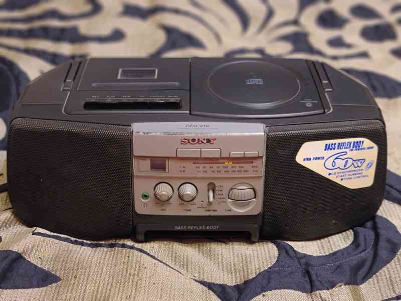 Rádio Sony CFD-V10