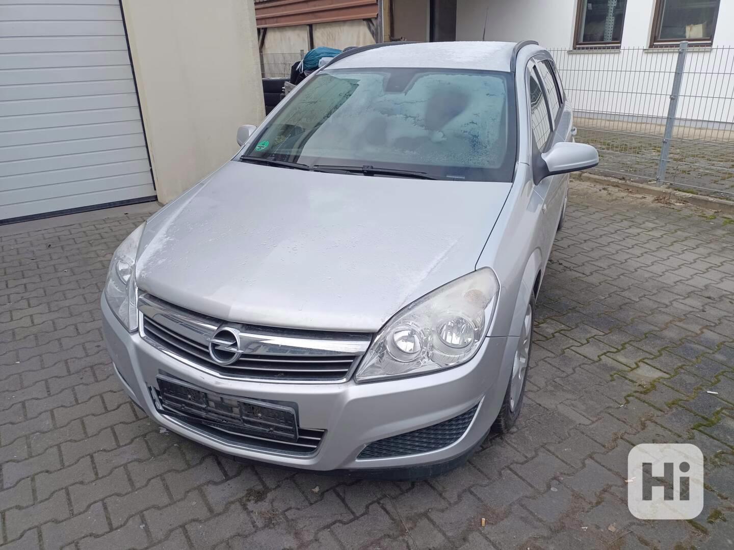 Opel Astra H 1.6 77Kw RV.2007 - NOVÁ STK - foto 1