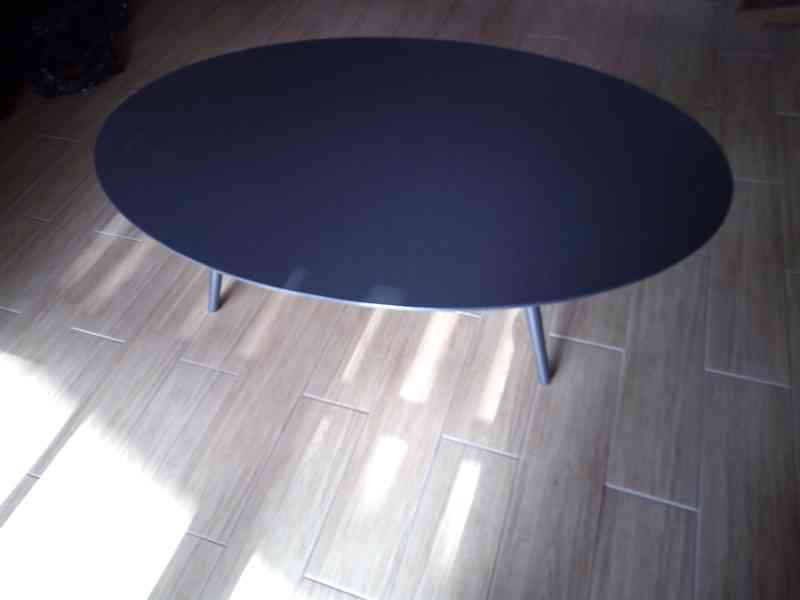 Konferenční stolek - foto 1