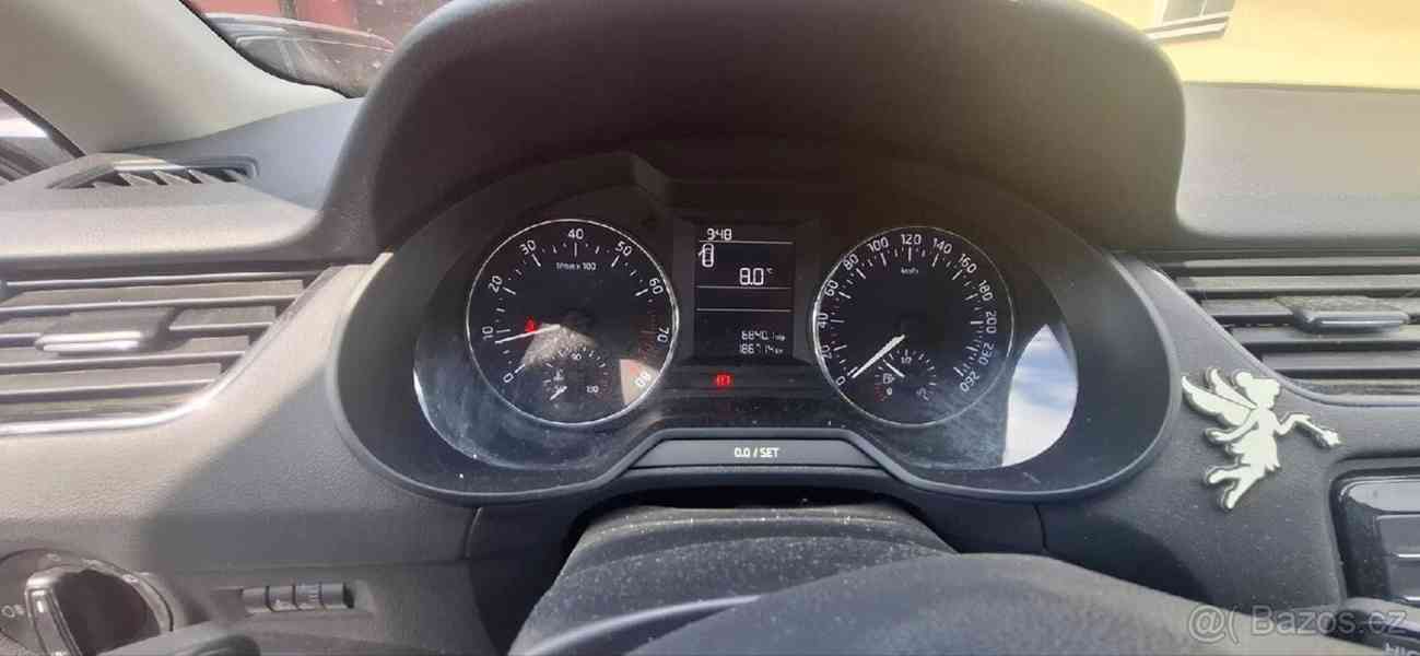 Škoda Octavia 1,4 - foto 3